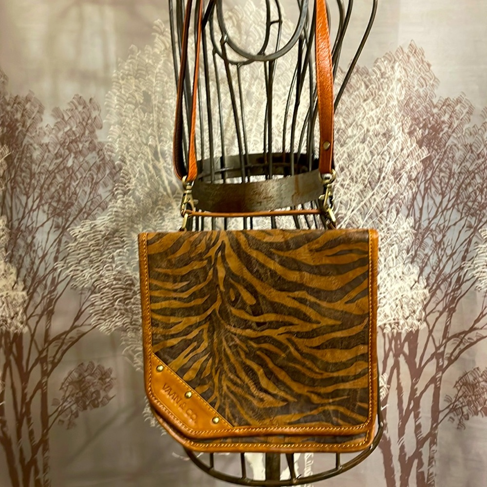 New Vaan & Co. Upcycled Leathers Brown Animal Print Women's Handbag Or Crossbody